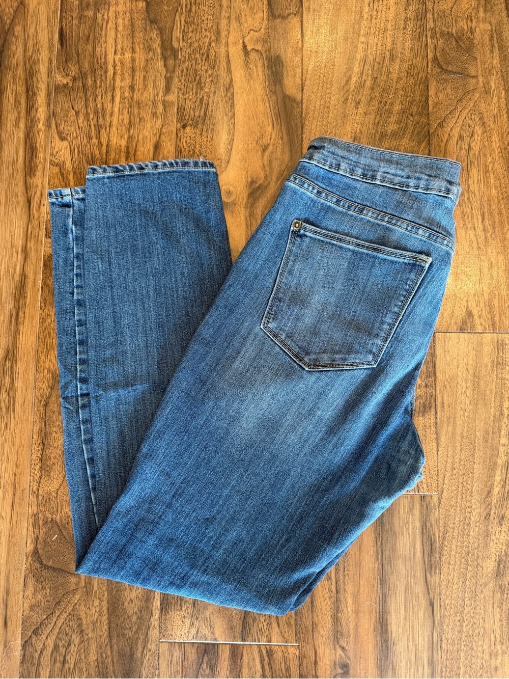 Old Navy Mid Blue Straight Leg Women’s Jeans